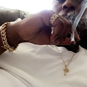 Meet your Posher, Theo